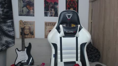 Cassie online show from 01-22-25, 11:53