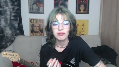 Cassie online show from 02-07-25, 03:55