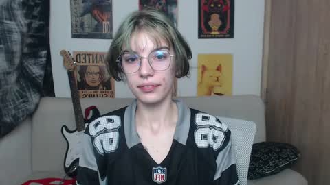 Cassie online show from 02-20-25, 02:40