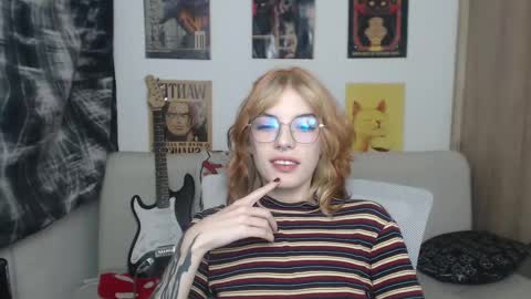 Cassie online show from 03-01-25, 07:08