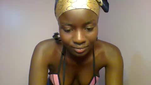 Snapshot of lovely_choco chatting on 09-16-25, 09:27 Choco online show from 09-16-25, 09:27