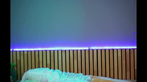 Snapshot of lovely_emma18 chatting on 01-13-25, 06:16 Emma online show from 01-13-25, 06:16