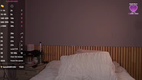 Snapshot of lovely_emma18 chatting on 01-23-25, 03:22 Emma online show from 01-23-25, 03:22