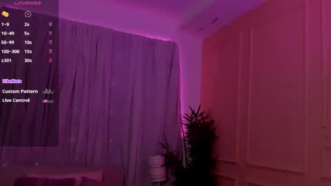 Snapshot of lovely_emma18 chatting on 06-18-26, 01:48 Emma online show from 06-18-26, 01:48