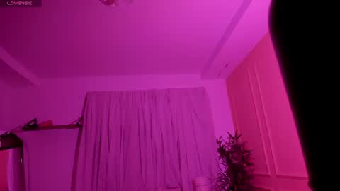 Snapshot of lovely_emma18 chatting on 07-13-26, 01:03 Emma online show from 07-13-26, 01:03