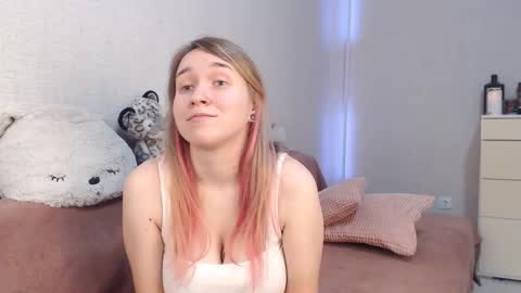 Snapshot of lovely_hayley chatting on 11-04-25, 10:31 Lovely Hayley online show from 11-04-25, 10:31