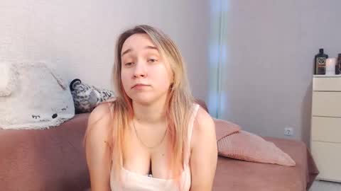 Snapshot of lovely_hayley chatting on 11-25-25, 10:54 Lovely Hayley online show from 11-25-25, 10:54