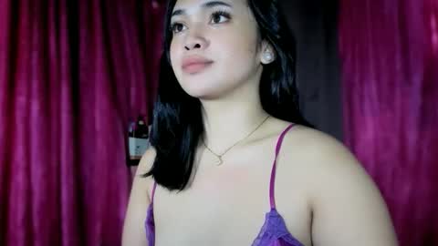 Snapshot of lovely_kurtny04 chatting on 05-09-26, 04:39 LOVE online show from 05-09-26, 04:39