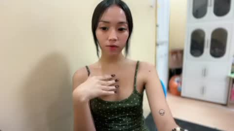 lovely_leah23 online show from 07-02-26, 07:09
