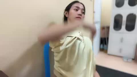 lovely_leah23 online show from 07-09-26, 08:35