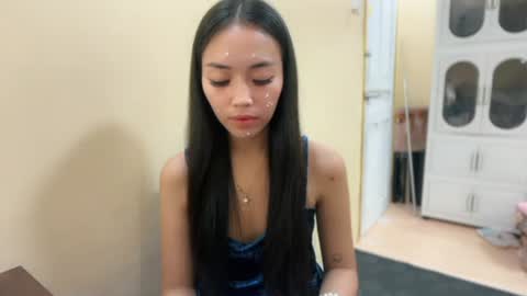 lovely_leah23 online show from 07-11-26, 10:11