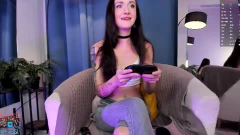 lovely_lo online show from 07-29-26, 01:53