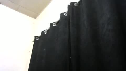 Snapshot of lovely_manificent4u chatting on 01-11-25, 12:12 Lest online show from 01-11-25, 12:12