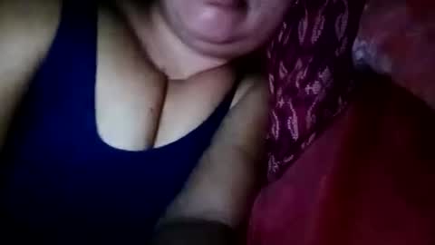 lovely_orchid online show from 12-13-24, 09:52