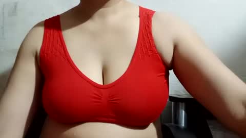 Snapshot of lovely_sweet_girl chatting on 06-16-26, 04:37 katrina follow me guys online show from 06-16-26, 04:37