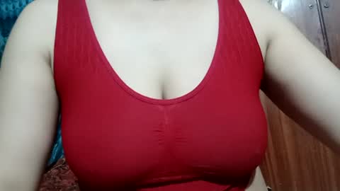 Snapshot of lovely_sweet_girl chatting on 07-04-26, 10:43 katrina follow me guys online show from 07-04-26, 10:43