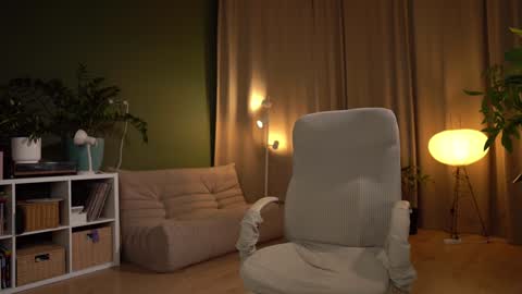 Snapshot of lovely_tammy chatting on 11-26-25, 01:12 Very miss youWill be back soon Tammy online show from 11-26-25, 01:12