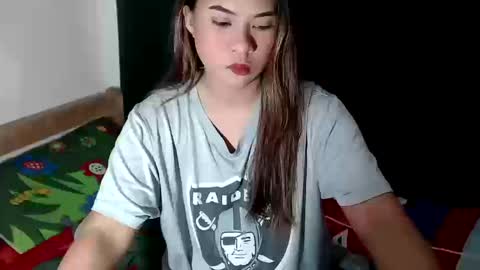 Snapshot of lovely_tourguide chatting on 12-17-25, 09:48 Axel online show from 12-17-25, 09:48