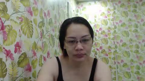 Snapshot of lovelyasiancutie chatting on 11-28-25, 07:27 lovelyasiancutie online show from 11-28-25, 07:27