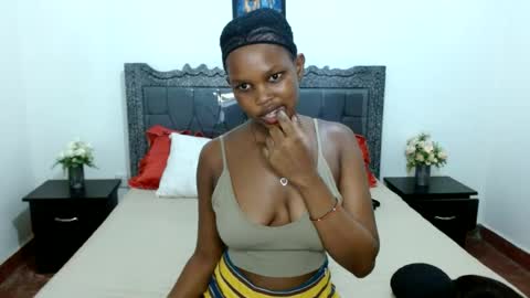 Snapshot of lovelyblackkelly chatting on 06-12-26, 11:53 lovelyblackkelly online show from 06-12-26, 11:53