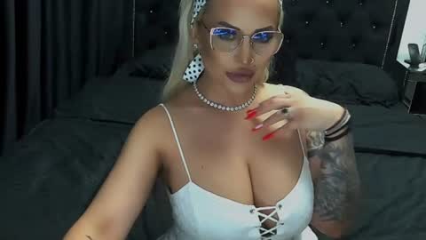 PrAllinXXXa online show from 06-18-26, 10:36