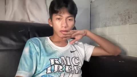 Snapshot of lovelyboy_jm chatting on 05-12-26, 01:30 lovelyboy_jm online show from 05-12-26, 01:30