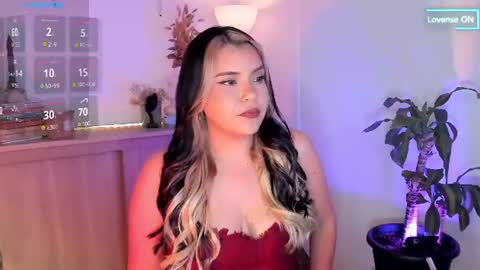 Valerie online show from 07-04-26, 01:23