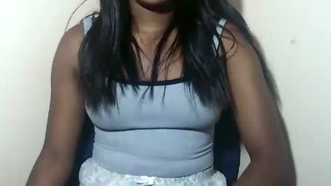 Snapshot of lovelylarra chatting on 01-15-26, 07:13 lovelylarra online show from 01-15-26, 07:13