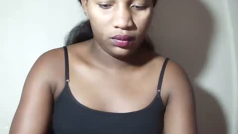 Snapshot of lovelylarra chatting on 05-06-26, 10:53 lovelylarra online show from 05-06-26, 10:53