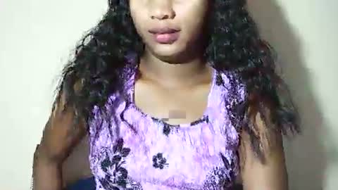 Snapshot of lovelylarra chatting on 05-15-26, 08:10 lovelylarra online show from 05-15-26, 08:10