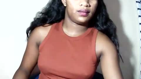 Snapshot of lovelylarra chatting on 05-21-26, 09:16 lovelylarra online show from 05-21-26, 09:16