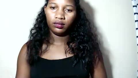 Snapshot of lovelylarra chatting on 05-28-26, 08:39 lovelylarra online show from 05-28-26, 08:39