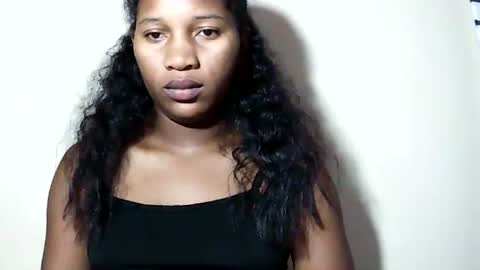 Snapshot of lovelylarra chatting on 05-29-26, 08:51 lovelylarra online show from 05-29-26, 08:51