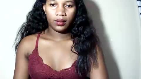 Snapshot of lovelylarra chatting on 06-08-26, 06:52 lovelylarra online show from 06-08-26, 06:52