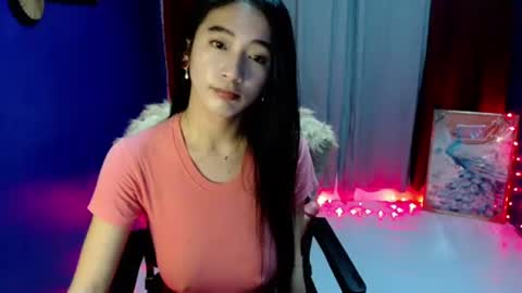 lovelypetite143 online show from 04-21-26, 01:28