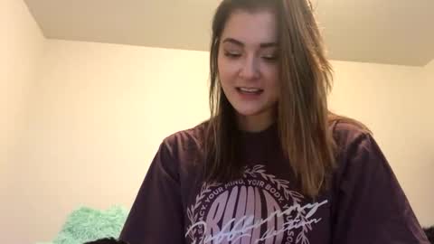 Queen Aria  online show from 10-30-25, 07:58