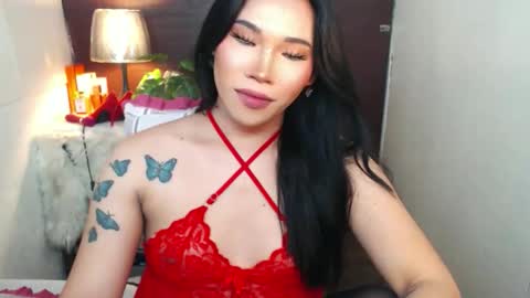 STWEET LINA online show from 03-27-26, 04:51