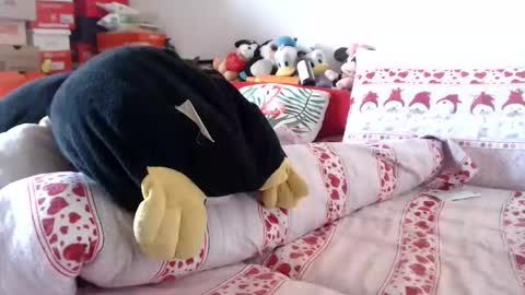 Snapshot of lovelywoman22 chatting on 12-14-25, 08:09 lovelywoman22 online show from 12-14-25, 08:09