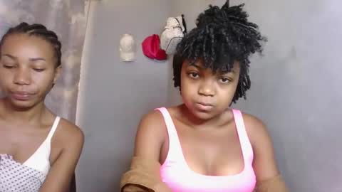 Snapshot of lovemarie08 chatting on 04-08-26, 06:02 lovemarie08 online show from 04-08-26, 06:02