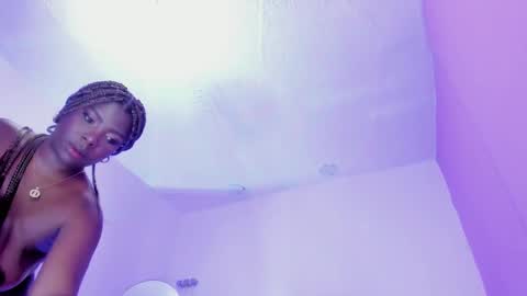 L O V E  online show from 03-12-25, 02:45