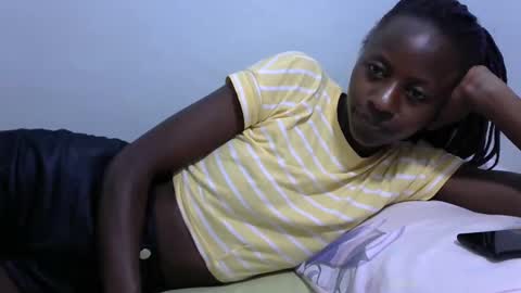 lovergal222 online show from 02-15-25, 10:42