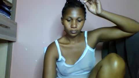 Snapshot of lovergal257 chatting on 01-10-26, 01:02 lovergal257 online show from 01-10-26, 01:02