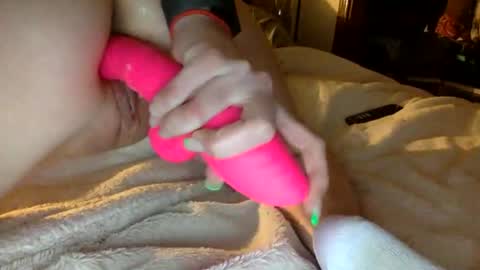 Snapshot of lovergirlsquirts chatting on 03-18-26, 04:48 lovergirlsquirts online show from 03-18-26, 04:48
