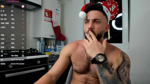 Snapshot of lovermike_ chatting on 12-24-24, 07:22 Mike online show from 12-24-24, 07:22