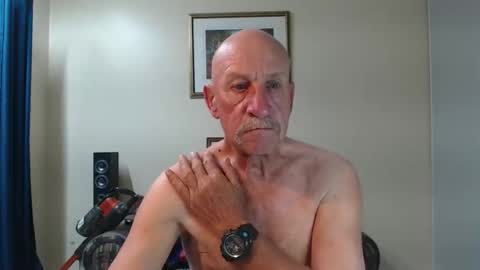 Snapshot of lovesblackazz chatting on 11-07-25, 10:48 Lovesblackazz online show from 11-07-25, 10:48