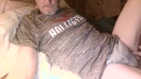 Snapshot of lovesex6565 chatting on 12-04-25, 11:52 just here to have fun and cum online show from 12-04-25, 11:52