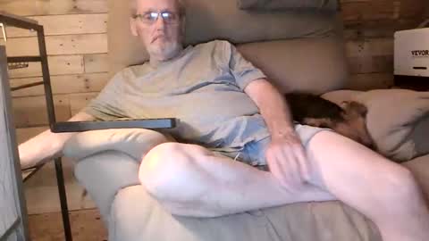 Snapshot of lovesex6565 chatting on 04-14-26, 01:22 just here to have fun and cum online show from 04-14-26, 01:22