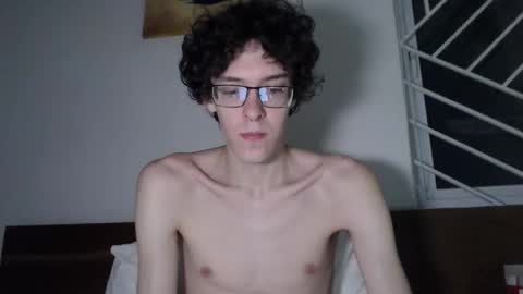 Snapshot of lovesomecookies chatting on 10-24-25, 04:36 LovesomeCookie online show from 10-24-25, 04:36