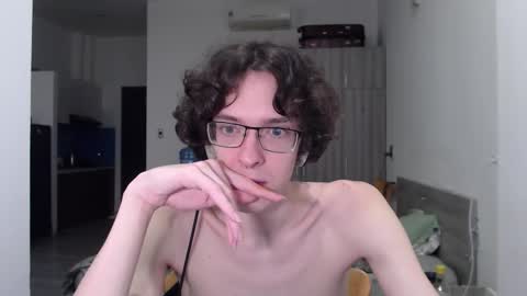 Snapshot of lovesomecookies chatting on 12-04-25, 06:16 LovesomeCookie online show from 12-04-25, 06:16