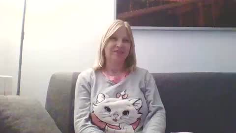 Marlyn online show from 12-26-24, 09:58